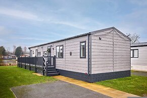 Host Stay Ally Up Lodge