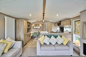 Host Stay Ally Up Lodge