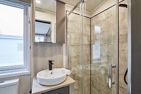 Host Stay Elegant Lodge