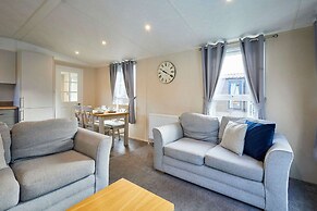 Host Stay Fairview Lodge