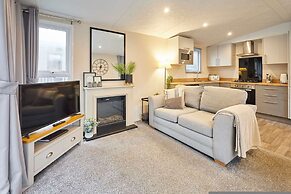 Host Stay Woodpark Lodge