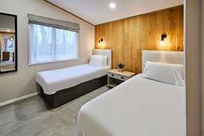 Host Stay Huckleberry Lodge