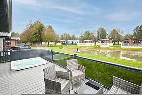 Host Stay Huckleberry Lodge