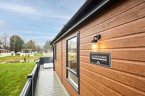 Host Stay Huckleberry Lodge