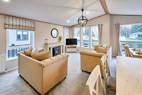 Host Stay Huckleberry Lodge