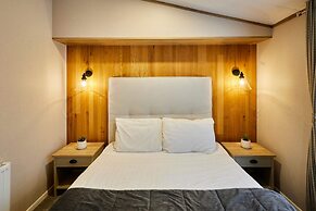 Host Stay Huckleberry Lodge