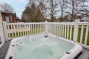Host Stay Graceland Lodge