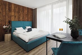 Avenue Chalet