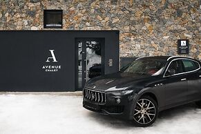 Avenue Chalet
