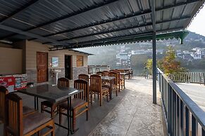 Dimmys By the Lake Bhimtal