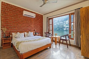 Dimmys By the Lake Bhimtal