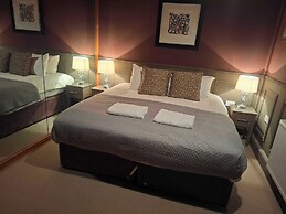 Pools Cottages | Warwickshire Countryside Luxury
