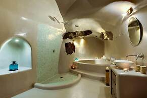 Cave at White Rock  Private  jacuzzi