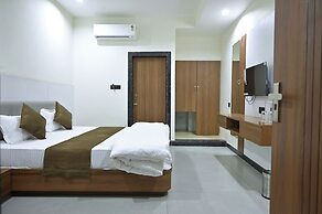 SHREE MAHALAXMI INN
