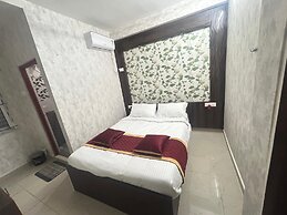 Sai Plaza Lodge