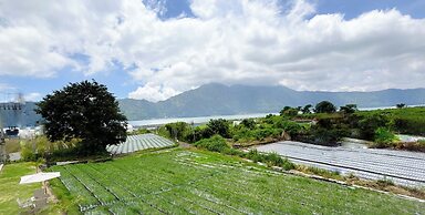 Prada & Abby Hills Kintamani Hot Spring