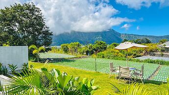 Prada & Abby Hills Kintamani Hot Spring