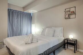 Toronto City Suites - Front St