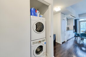 Toronto City Suites - Front St