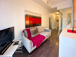 Toronto City Suites - Front St
