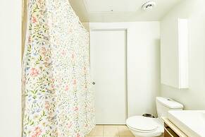 Toronto City Suites - Front St