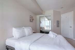 Toronto City Suites - Front St