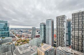 Toronto City Suites - Front St