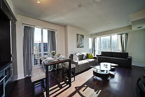 Toronto City Suites - Front St
