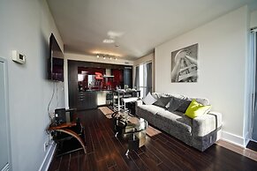 Toronto City Suites - Front St