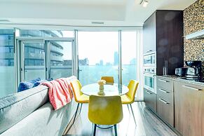 Toronto City Suites - Front St