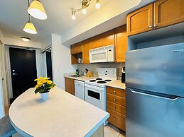 Toronto City Suites - Front St