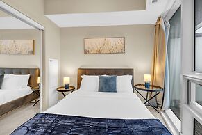 Toronto City Suites - Front St