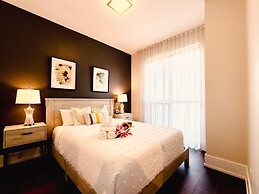 Toronto City Suites - Front St
