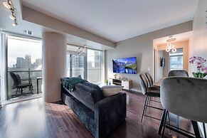 Toronto City Suites - Front St