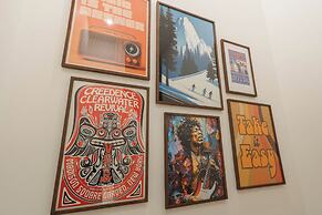 That 70s Chalet