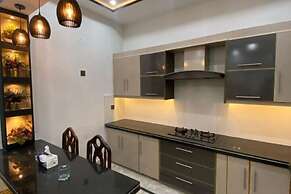 Hotel Gulistan Inn