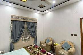 Hotel Gulistan Inn