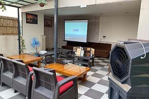 Hotel RRV with Free Parking
