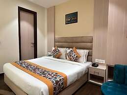 Hotel RRV with Free Parking