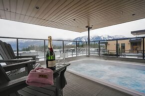 Monashee Meadows