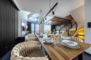 Crystal Pine Luxury Villas Jacuzzi&Sauna