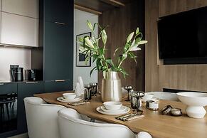 Crystal Pine Luxury Villas Jacuzzi&Sauna