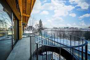 Crystal Pine Luxury Villas Jacuzzi&Sauna