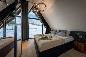 Crystal Pine Luxury Villas Jacuzzi&Sauna