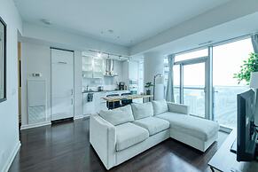 City View Suites - Near CN Tower