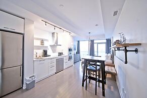 City View Suites - Near CN Tower
