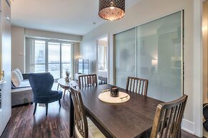 Chic Downtown Suites - By CN Tower