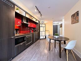 Chic Downtown Suites - By CN Tower