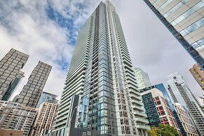 Chic Downtown Suites - By CN Tower