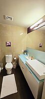 Chic Downtown Suites - By CN Tower